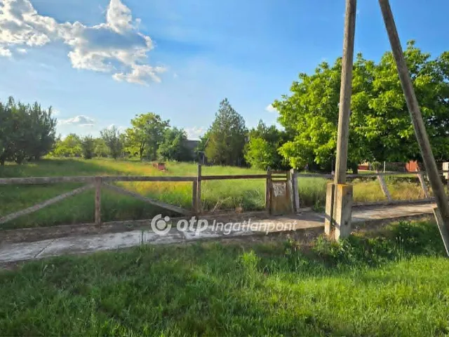 Eladó telek Nádudvar 636 nm