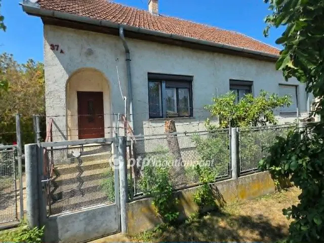 Eladó ház Kaba 120 nm