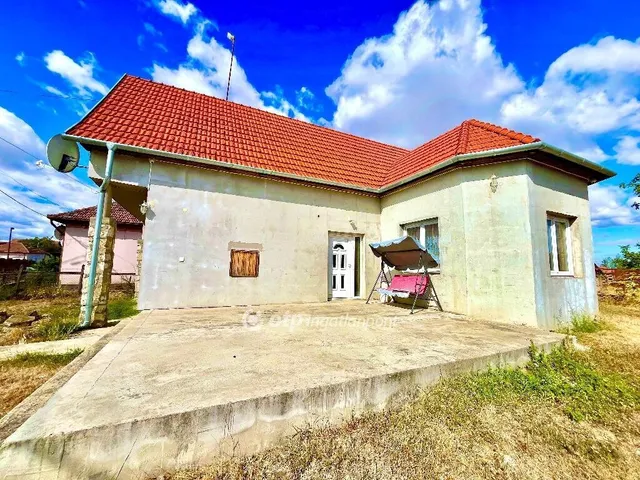 Eladó ház Biharnagybajom 100 nm