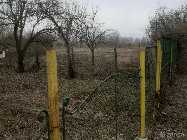 Eladó mezőgazdasági ingatlan Esztergom 2780 nm