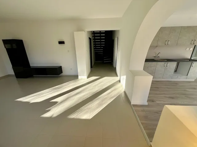 Eladó ház Mór 206 nm