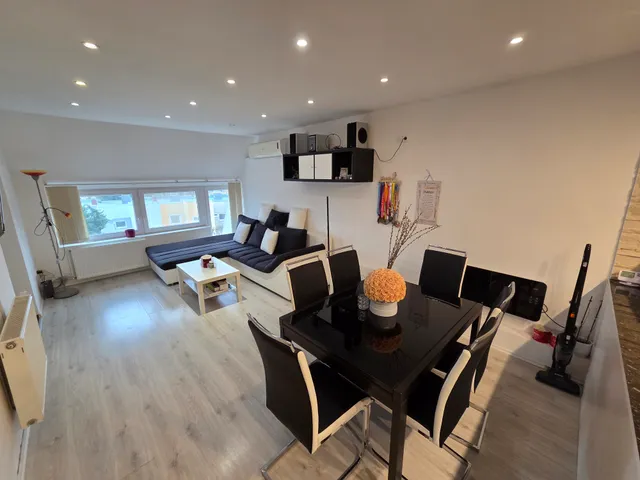 Eladó lakás Székesfehérvár, Öreghegy 55 nm