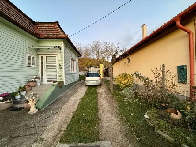 Eladó ház Pusztavám 124 nm