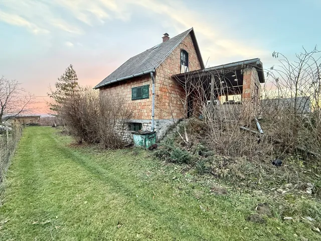 Eladó ház Csákberény 38 nm