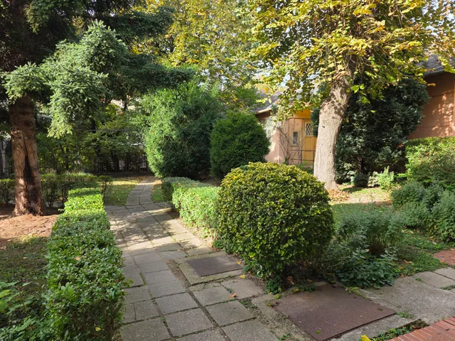 Eladó lakás Székesfehérvár, Belváros 138 nm