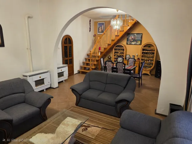 Eladó ház Székesfehérvár, Vezérutcák 120 nm