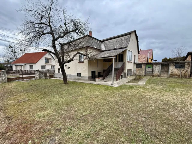 Eladó ház Pusztavám 202 nm