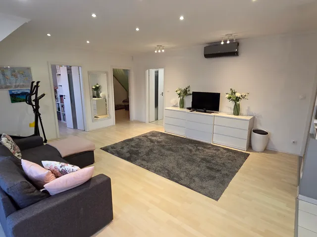 Eladó lakás Székesfehérvár, Vezérutcák 116 nm