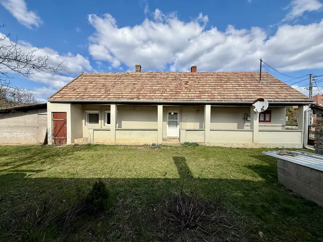Eladó ház Csákberény 54 nm