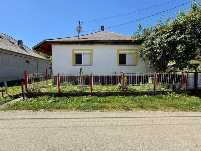 Eladó ház Bakonycsernye 88 nm