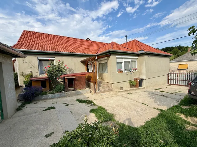Eladó ház Csókakő 91 nm
