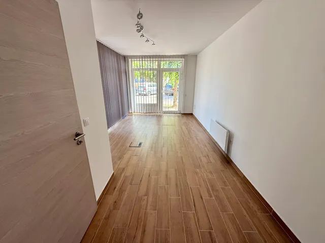 Kiadó kereskedelmi és ipari ingatlan Mór 27 nm