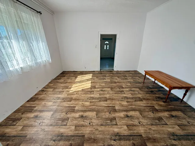 Kiadó ház Mór 48 nm