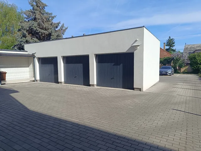 Kiadó garázs Nyíregyháza 18 nm