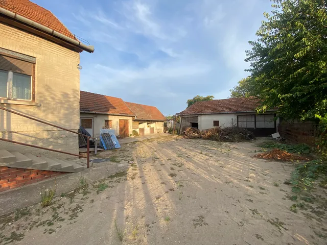 Eladó ház Izsák 86 nm