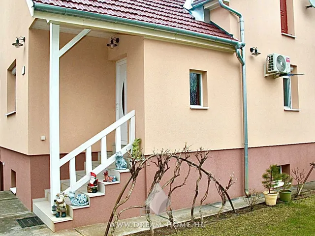 Eladó ház Kecskemét 70 nm