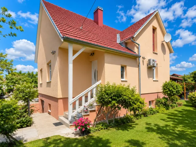 Eladó ház Kecskemét 70 nm