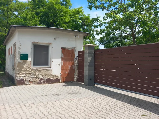 Eladó mezőgazdasági ingatlan Iregszemcse, Napraforgó utca 7278 nm