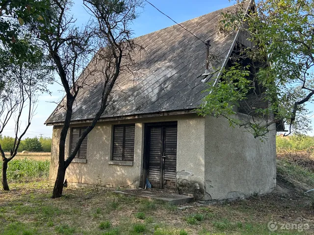 Eladó mezőgazdasági ingatlan Polgárdi 30 nm
