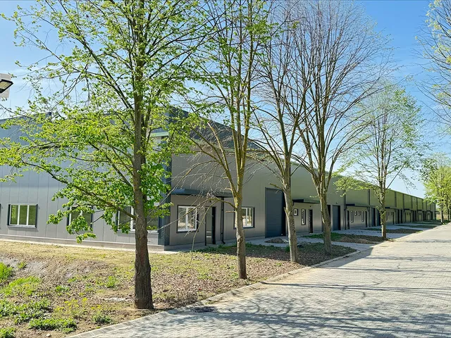 Eladó kereskedelmi és ipari ingatlan Alsónémedi 340 nm