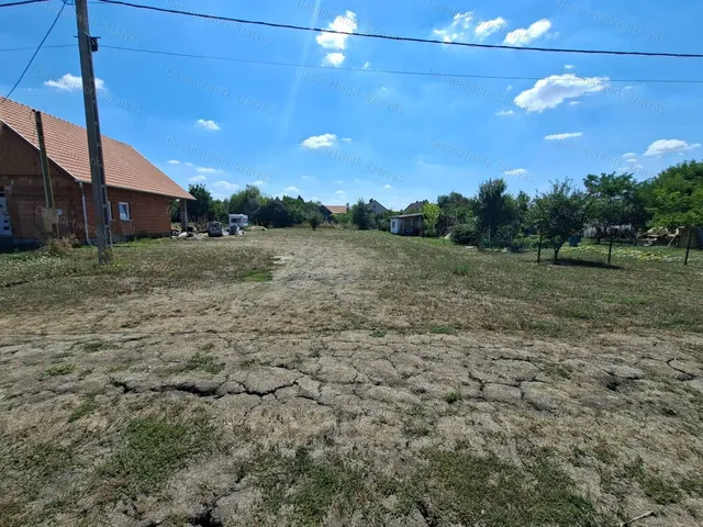 Eladó telek Békésszentandrás 800 nm