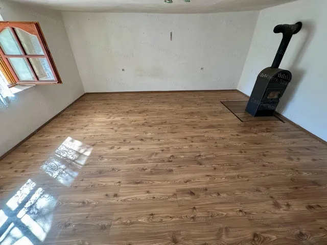 Eladó mezőgazdasági ingatlan Szarvas 94 nm