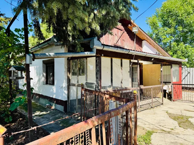 Eladó mezőgazdasági ingatlan Szarvas 68 nm
