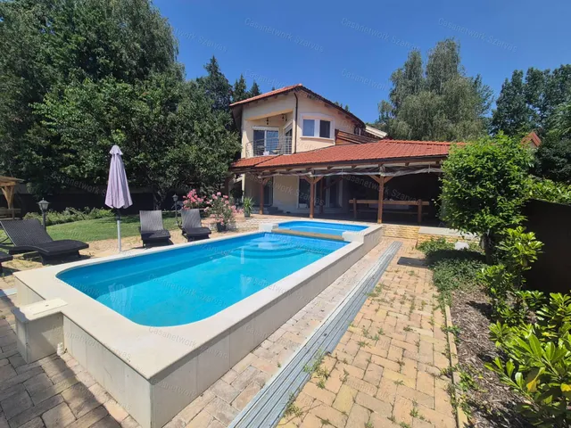 Eladó nyaraló Békésszentandrás 239 nm