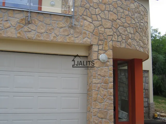 Kiadó ház Budapest III. kerület 320 nm