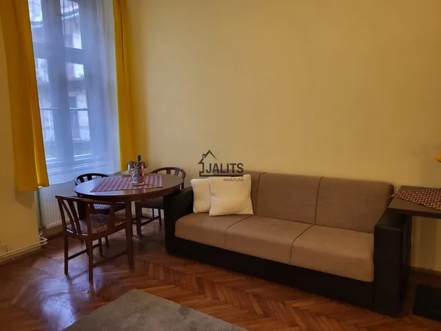 Eladó lakás Budapest VII. kerület 136 nm
