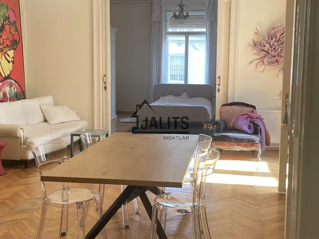 Eladó lakás Budapest V. kerület, Belváros 130 nm
