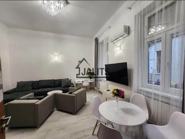 Kiadó lakás Budapest VII. kerület, Dohány utca 43 nm