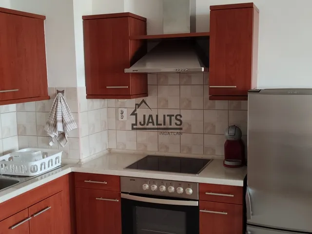 Kiadó lakás Budapest XXI. kerület, II. Rákóczi Ferenc út 50 nm