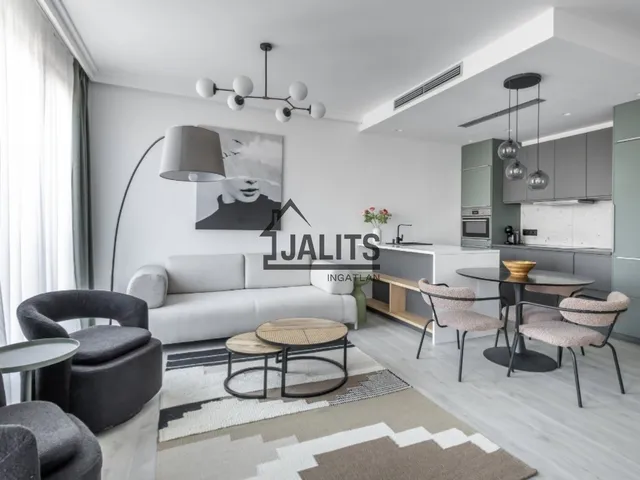 Kiadó lakás Budapest VII. kerület, Akácfa utca 85 nm