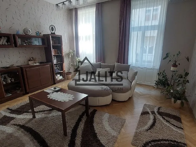 Kiadó lakás Budapest VI. kerület, Szív utca 110 nm