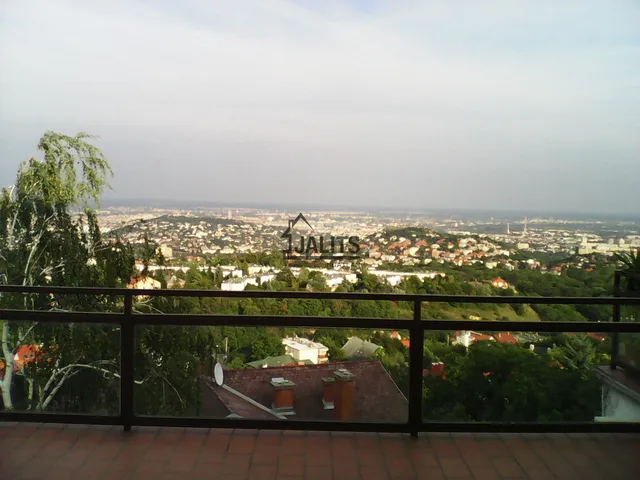 Kiadó ház Budapest XII. kerület, Mártonhegy 200 nm