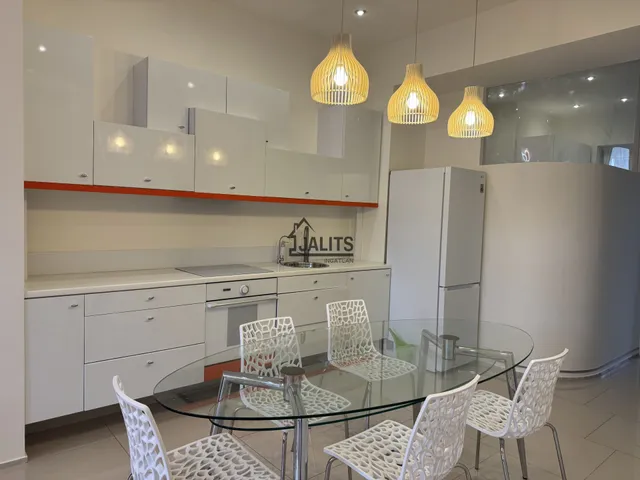 Kiadó lakás Budapest XII. kerület, Németvölgy, Németvölgyi út 90 nm