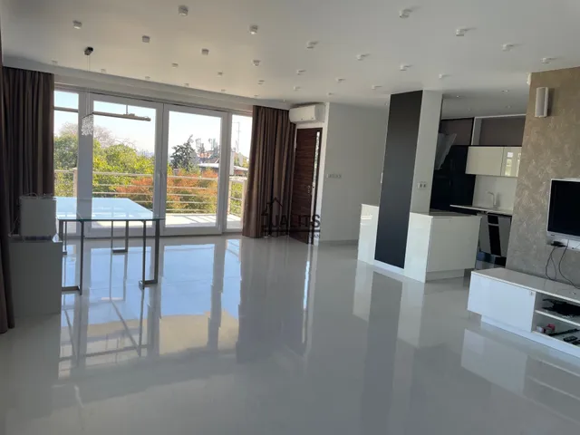 Kiadó lakás Budapest II. kerület, Szemlőhegy 113 nm