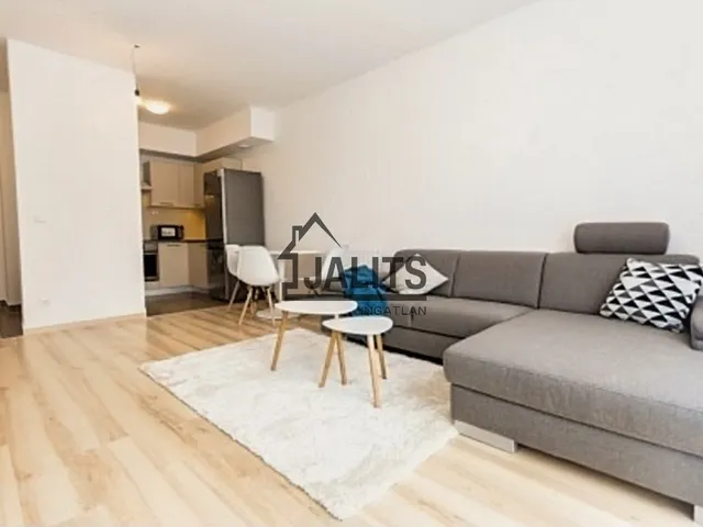 Kiadó lakás Budapest VIII. kerület, Corvin sétány 64 nm