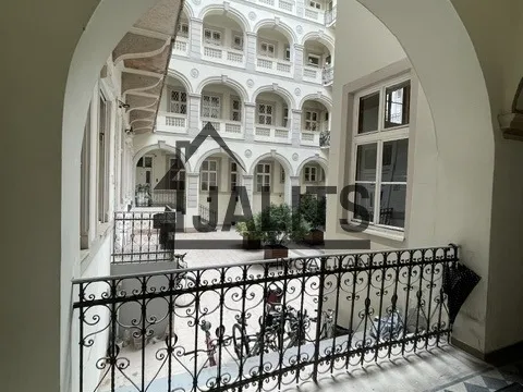 Kiadó lakás Budapest VI. kerület 101 nm