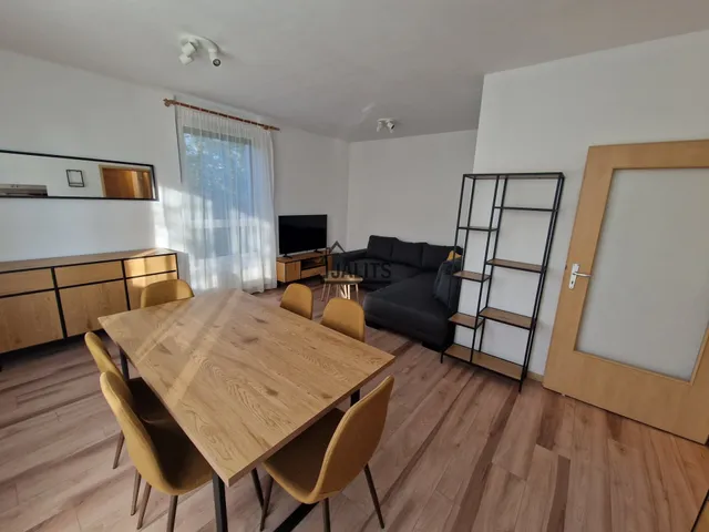 Kiadó lakás Budapest XIII. kerület, Röppentyű utca 64 nm