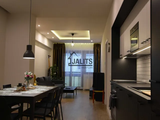 Kiadó lakás Budapest XIII. kerület, Balzac utca 67 nm
