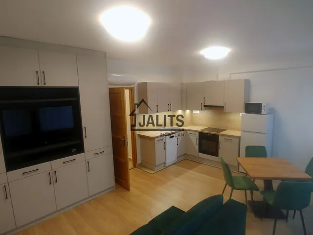 Kiadó lakás Budapest IV. kerület, Szent László tér 36 nm