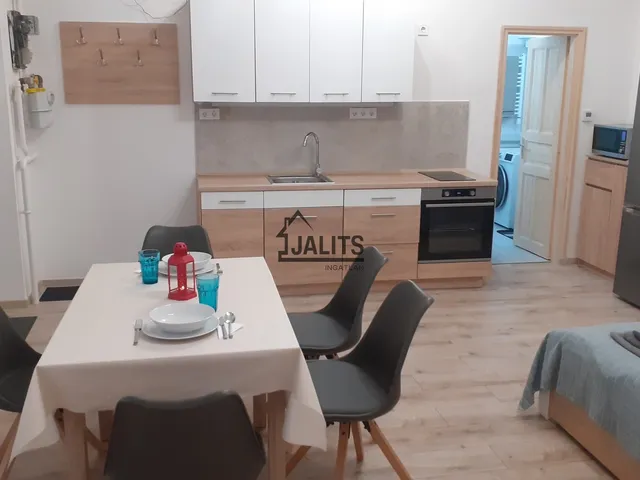 Kiadó lakás Budapest VI. kerület 43 nm