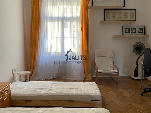 Kiadó lakás Budapest IX. kerület, Bakáts tér 45 nm