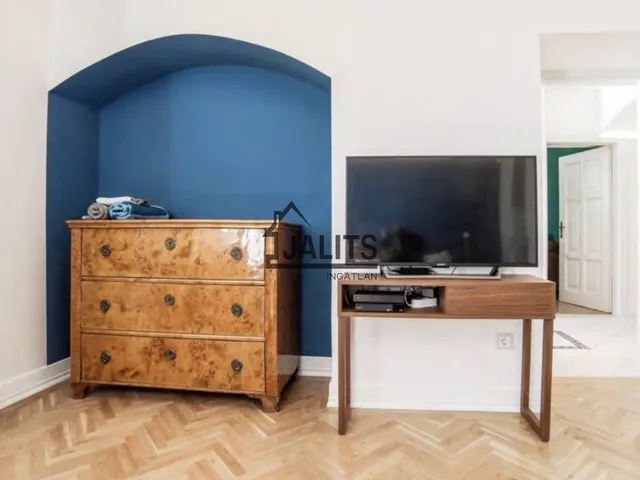 Kiadó lakás Budapest II. kerület, Rózsadomb, Ady Endre utca 165 nm