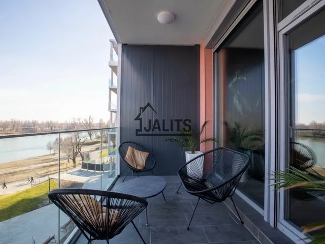 Kiadó lakás Budapest XI. kerület, Nádorkert 72 nm