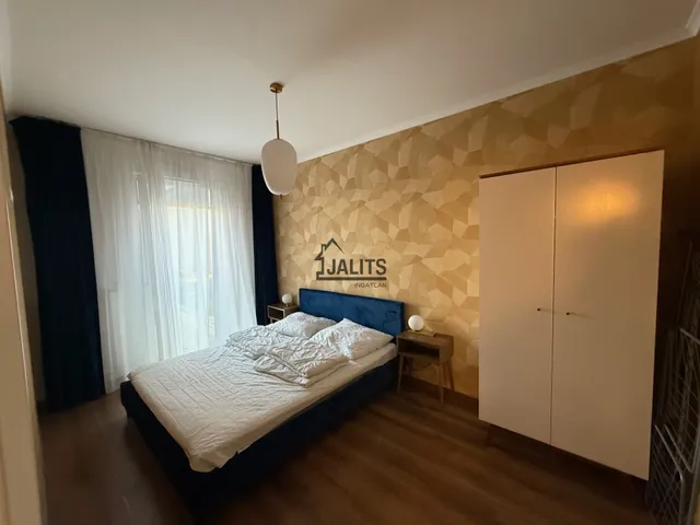 Kiadó lakás Budapest VIII. kerület, Corvin sétány 46 nm