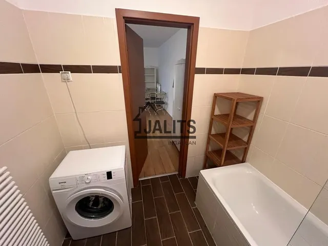 Kiadó lakás Budapest VI. kerület, Lovag utca 43 nm