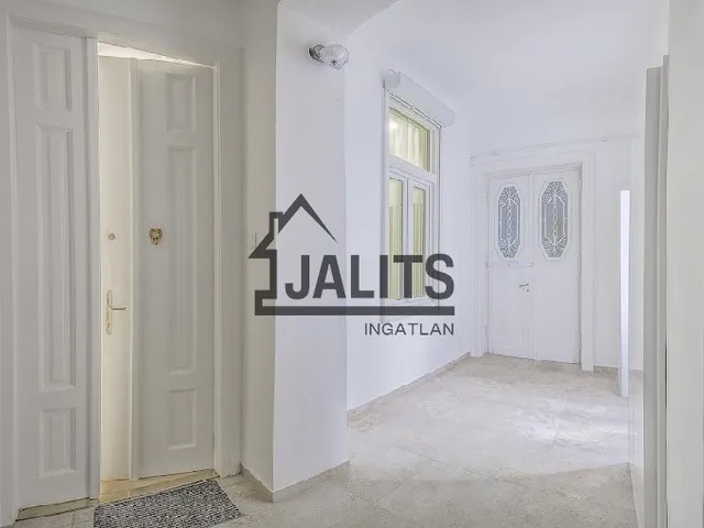 Kiadó lakás Budapest V. kerület, Október 6. utca 77 nm